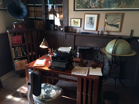 A Fine Writing Room