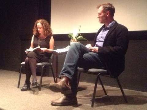 Lavinia and Rolf discussing travel writing